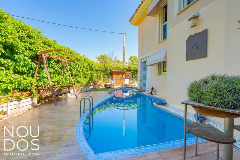 Foto daeb3782-91bc-4ee2-b105-7ca34654b0b3. Casa adossada amb calefacció aparcament piscina a Palma de Mallorca