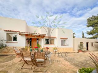 Casa  N/a. Casa unifamiliar a la venta en sta. eulalia