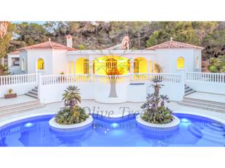Lloguer Casa  N/a. Villa exclusiva junto al mar en cala bassa