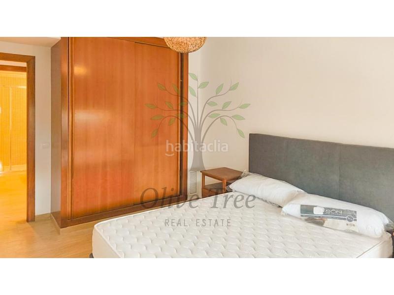 Foto 5aac8950-8128-4103-aeef-5c91df989409. Location appartement avec piscine dans Marina Botafoc-Talamanca Ibiza