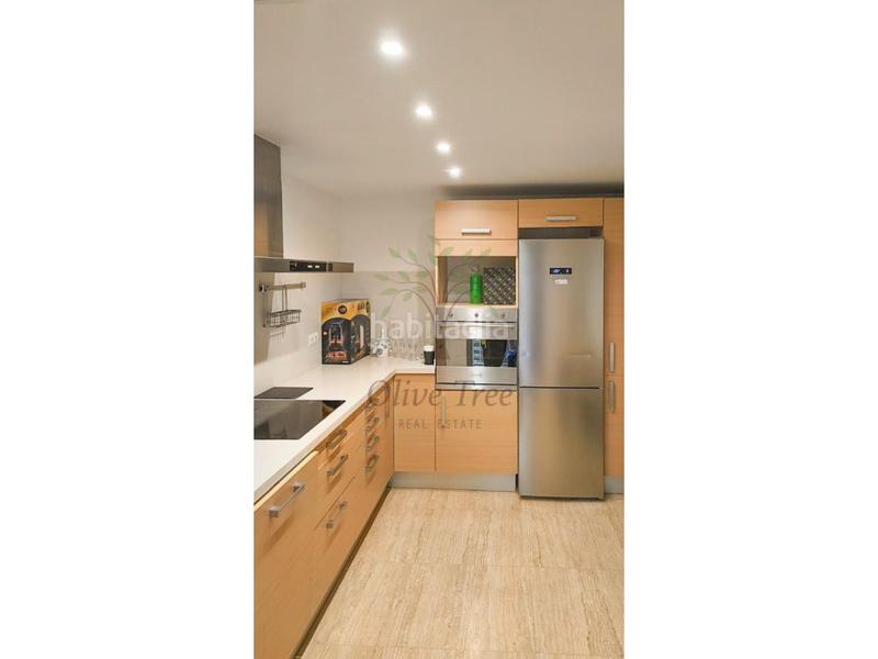 Foto c04b7ae8-afeb-4097-8bf5-8c7d36b4f3bb. Location appartement avec piscine dans Marina Botafoc-Talamanca Ibiza