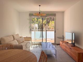 Alquiler Apartamento  N/a. Apartamento de nueva construcción con terraza amplia, piscina y