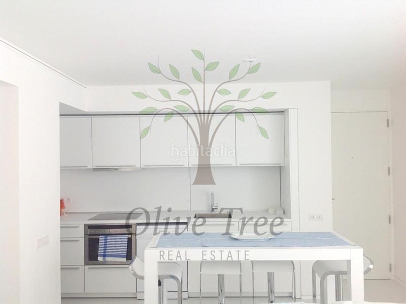 Foto 70ca4864-fc21-4659-8003-b04d85751660. Lloguer apartament amb aparcament piscina a Marina Botafoc-Talamanca Ibiza
