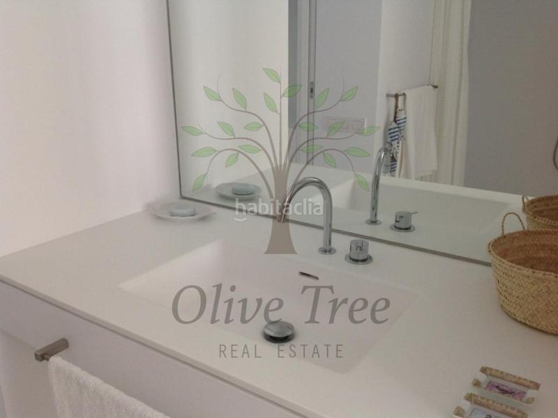 Foto a99839de-e922-482c-b454-0d0d7d9329b4. Lloguer apartament amb aparcament piscina a Marina Botafoc-Talamanca Ibiza