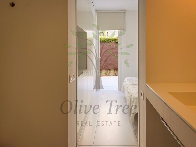 Foto 1b373e8f-0c7a-4fc6-a9e7-2176a56cf3ae. Location appartement avec parking piscine dans Marina Botafoc-Talamanca Ibiza