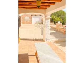 Alquiler Planta baja  Calle numero 1 punta galera. Alquiler de vivienda estilo ibicenco en punta galera