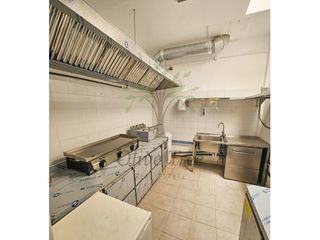 Traspaso Local Comercial  Avenida de sant jordi. Excelente oportunidad de traspaso de restaurante, completamente