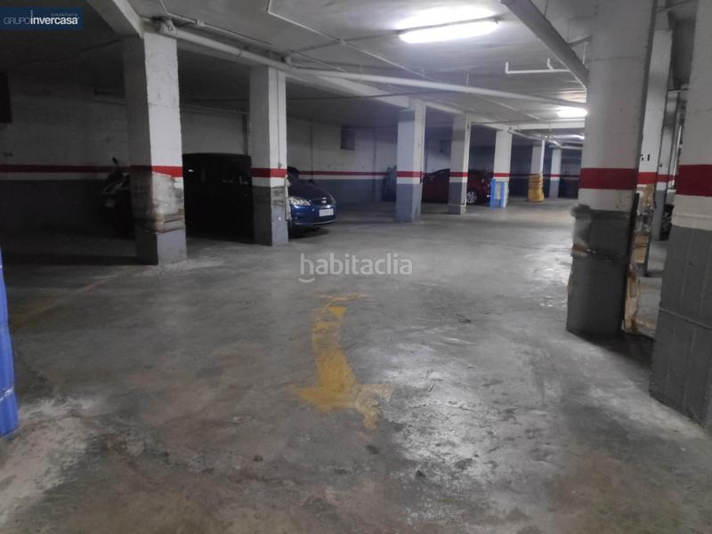 Foto 32e2975e-3ae3-4b1e-a3bf-11c53a6892ff. Parking voiture dans El Carmen Manises