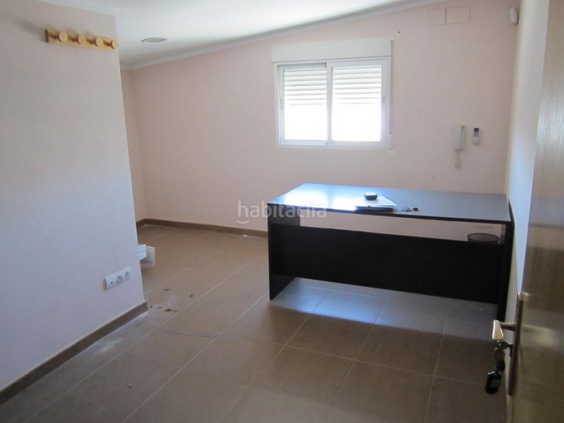 Foto 0586c65b-6f52-4a56-8d36-4b437a1e12a2. Affitto ufficio in Riba - roja de Túria