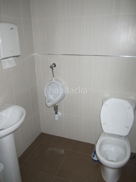 Foto 7b6ac7d5-d512-4b98-b03f-e7f043a9eff7. Affitto ufficio in Riba - roja de Túria