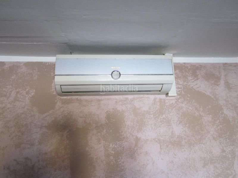 Foto f6498409-a4e1-4d2b-8d78-f37640b84f8b. Affitto ufficio in Riba - roja de Túria