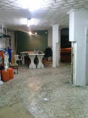 Lloguer Local Comercial a Quart de Poblet. Local comercial en alquiler y en venta, se encuentra situado en