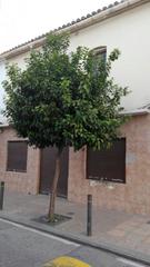 Lloguer Local Comercial a Quart de Poblet. Local en alquiler, situado en primera línea comercial,  junto fa