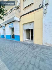 Lloguer Local Comercial a Quart de Poblet. Local comercial situado en zona comercial  fuente del agua
