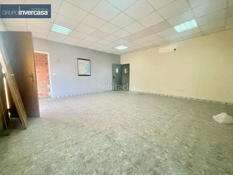 Foto 21bbde35-ad47-4b6b-ac5e-a604e2e29ea6. Location local commercial dans El Carmen Manises