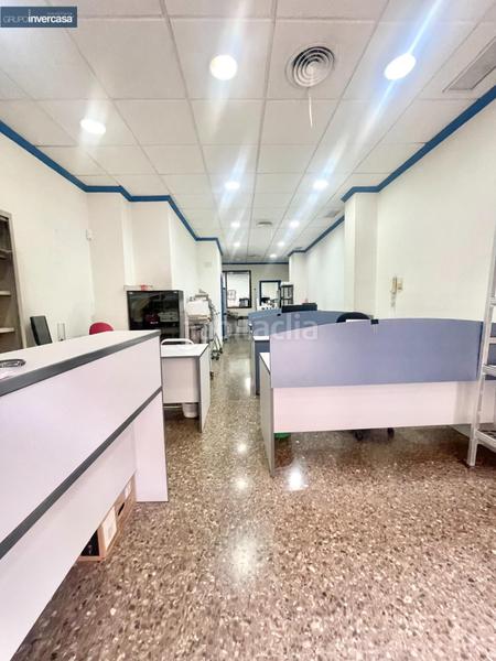Foto 24ea9f7e-e2ab-4c1f-bcbd-de4bcc33f5b9. Location local commercial dans Quart de Poblet