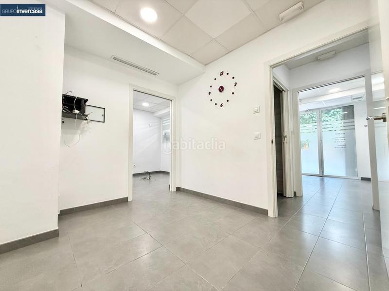 Foto f23ea7b3-f322-4de5-ab3e-75fb64c63054. Affitto locale commerciale in Quart de Poblet