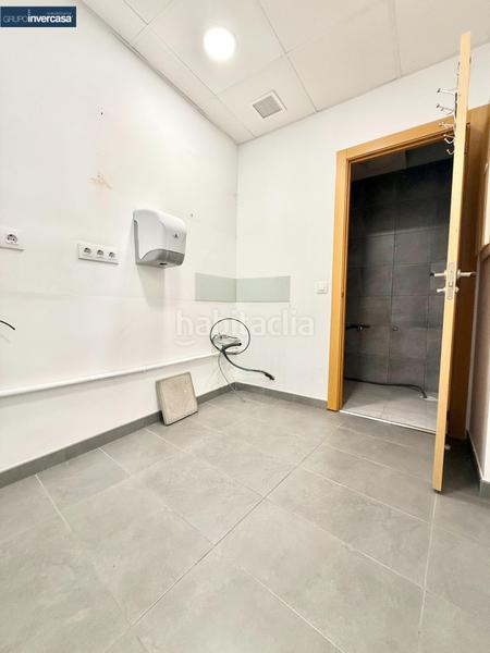 Foto 035e3f52-fc5c-40e5-8783-b792cca54bf6. Location local commercial dans Quart de Poblet