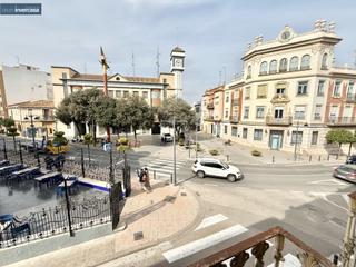 Pis a Quart de Poblet. 1 piso de casa urbana,  con terraza, en un edificio histórico, d