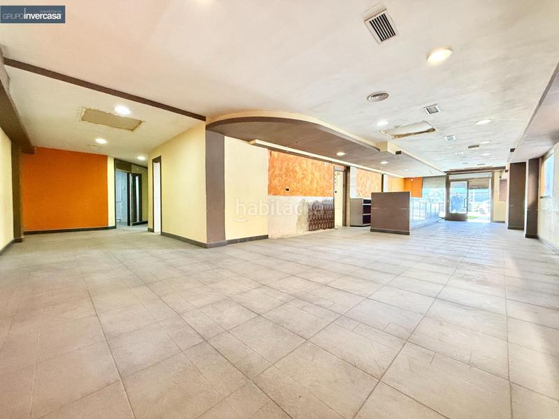 Foto e3e67fb9-7f3d-4f6e-ac9c-2588a862b5e8. Alquiler local comercial  esquinero en zona revendo jose palacios parque moli animeta en Quart de Poblet