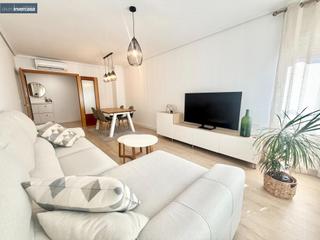 Location Appartement à El Carmen. Vivienda con garaje seminueva zona barrio del carmen  manises