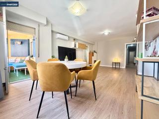 Appartamento in El Carmen. Primer piso con terraza, zona socusa  manises