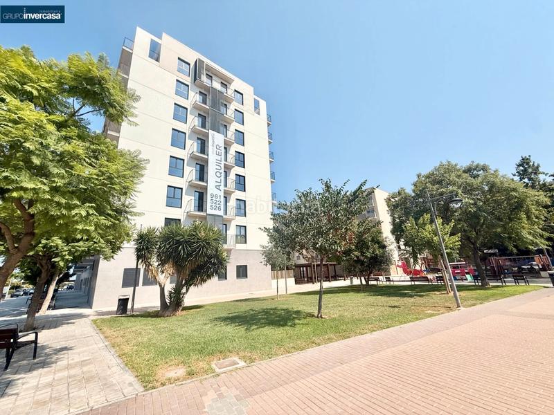 Foto 3d28f5c0-dc1c-4006-a904-f701038acee1. Affitto piano terra 98m<sup>2</sup> in carrer doctor juan bautista peset aleixandre 30 in Quart de Poblet