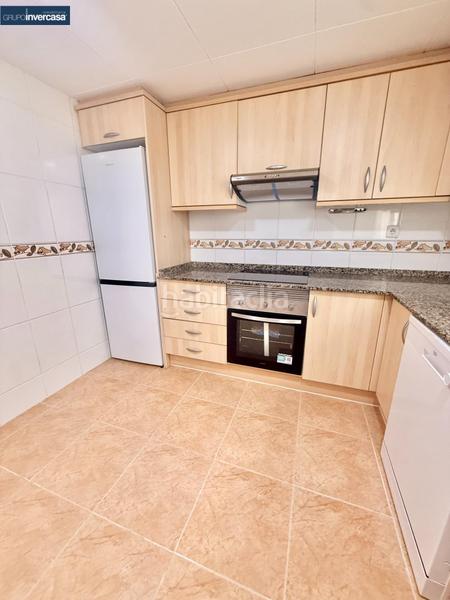 Foto f819173f-03fd-443a-855a-7e25ce68c1c2. Alquiler ático  con terraza de 18 m2 situado en zona juzgados en Paterna