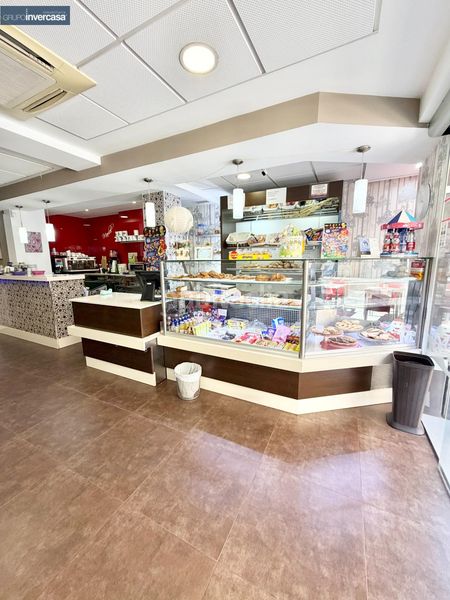 Foto c7276861-f27f-4f18-a06b-056be9652f8d. Lloguer local comercial a Quart de Poblet
