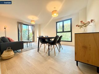 Miete Etagenwohnung in Calle juan bautista peset aleixandre 30. Vivienda de obra nueva con balcón, garaje y trastero junto al pa