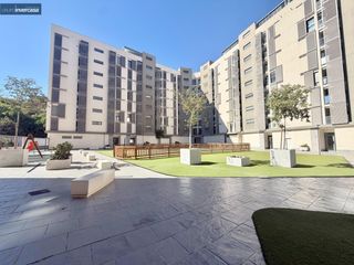 Appartamento in Quart de Poblet. Piso seminuevo con garaje y trastero situado en la gran manzana,