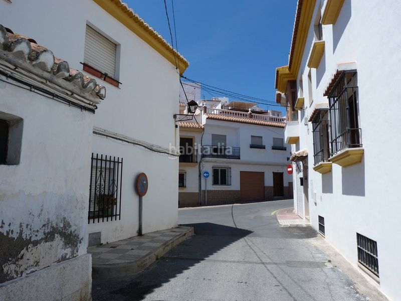 Foto a381a1ee-a4af-4de5-bcd5-2827693f99ef. Terreny residencial a Centro Salobreña
