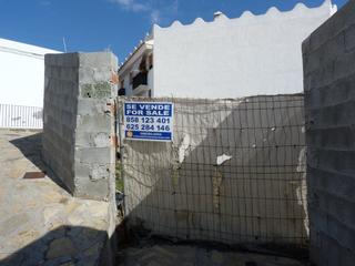 Terreny residencial a Centro. Parcela de terreno en venta en el centro de salobreña, orientada