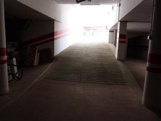 Parking coche en Centro