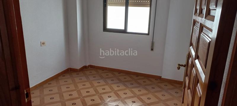 Foto a6a228bc-9523-49fb-bfac-22413168be42. Edifici a Centro Salobreña
