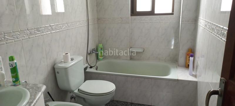 Foto f41e1798-7ede-4e1f-94aa-6e5231465e37. Edifici a Centro Salobreña