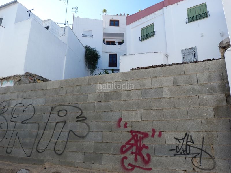 Foto dfae619e-bce3-4d83-9d99-9b60bee00682. Terreny residencial a Centro Salobreña