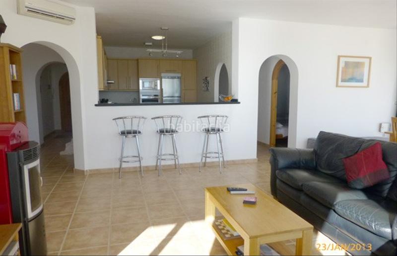 Foto 4ccf86b2-68c8-402b-a58e-80b6fee7c37a. Alquiler loft precio por semanaesta propiedad se terminó en 2006 y se diseñó como una segunda casa, por lo tanto, los contenidos son de un nivel en Salobreña