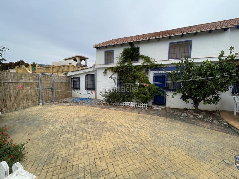 Foto 5c8fac5f-414d-46a0-b46a-f57f1b4207ba. Lloguer masia amb piscina a Monte los Almendros - El Pargo - Costa Aguilera Salobreña