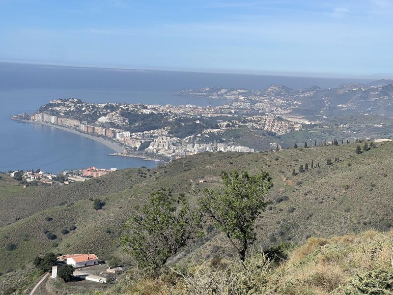 Foto b26b242e-4865-4010-b0d7-f6397aeae1d3. Terrain résidentiel dans Ítrabo