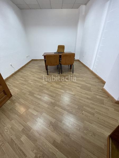 Foto cbb9ca35-0173-4e73-85e4-3f36ffabdcc6. Local comercial a Centro Salobreña