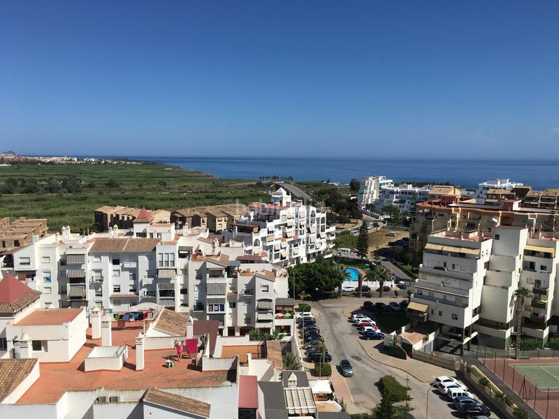 Foto 5ab96b04-7308-428d-8035-210fce0d3481. Pis amb piscina a Salobreña costa Salobreña
