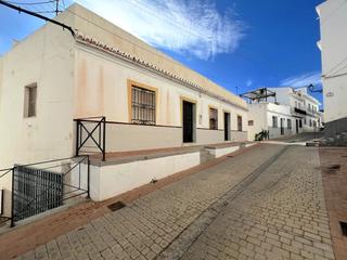 Casa a Centro. Magnifica casa en el casco antiguo de salobreña. la casa se comp