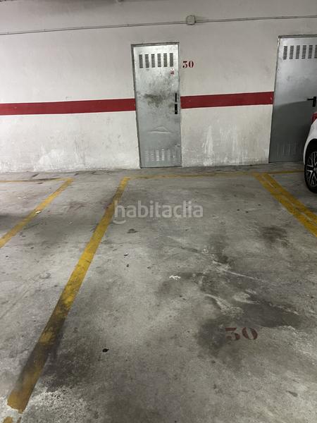 Foto a7a583d6-4094-4332-90f0-bb4dd0958038. Pis amb aparcament a Centro Salobreña