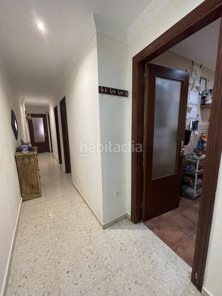Foto b9072d00-a9c1-41f6-baf7-3cc103c5b547. Pis amb aparcament a Centro Salobreña