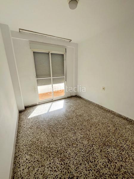 Foto a9d2d814-d1a2-40cb-8d28-da53491d4e50. Pis amb aparcament a Centro Salobreña