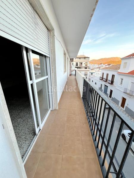 Foto b2d40ca1-9a66-4a07-95c5-7f119f5d6188. Pis amb aparcament a Centro Salobreña