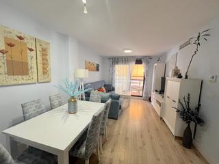 Piso en Centro. Piso reformado en oasis con 2 dorm., terraza, 2 baños, garaje do
