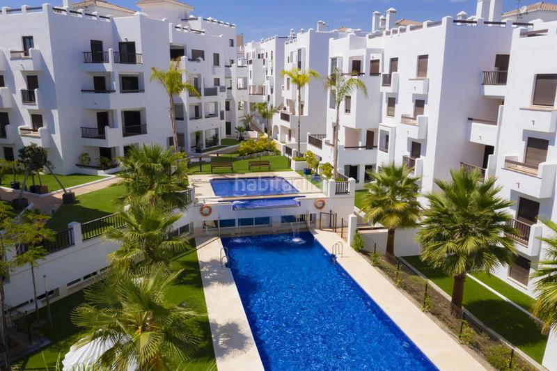 Foto 3f7e9037-53c3-4ab3-b78e-53a60ca91a93. Piso  reformado en oasis con 2 dorm., terraza, 2 baños, garaje doble, trastero, piscina, jacuzzi, sauna y gym. amueblado! en Salobreña