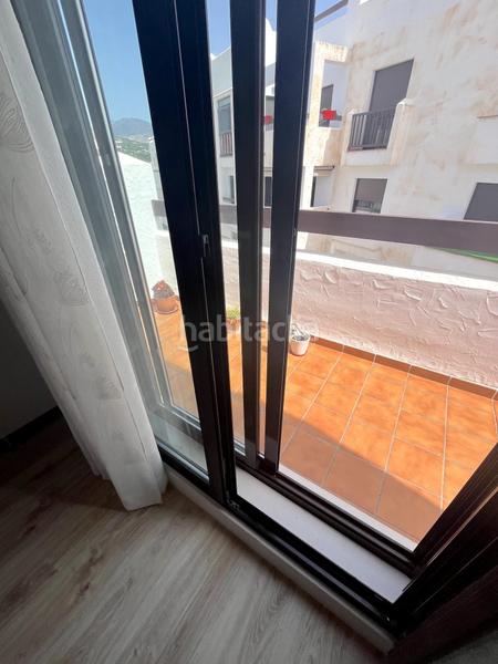 Foto ccd2e2ce-6a09-4cae-b9db-7dfe88a9e4ae. Piso  reformado en oasis con 2 dorm., terraza, 2 baños, garaje doble, trastero, piscina, jacuzzi, sauna y gym. amueblado! en Salobreña
